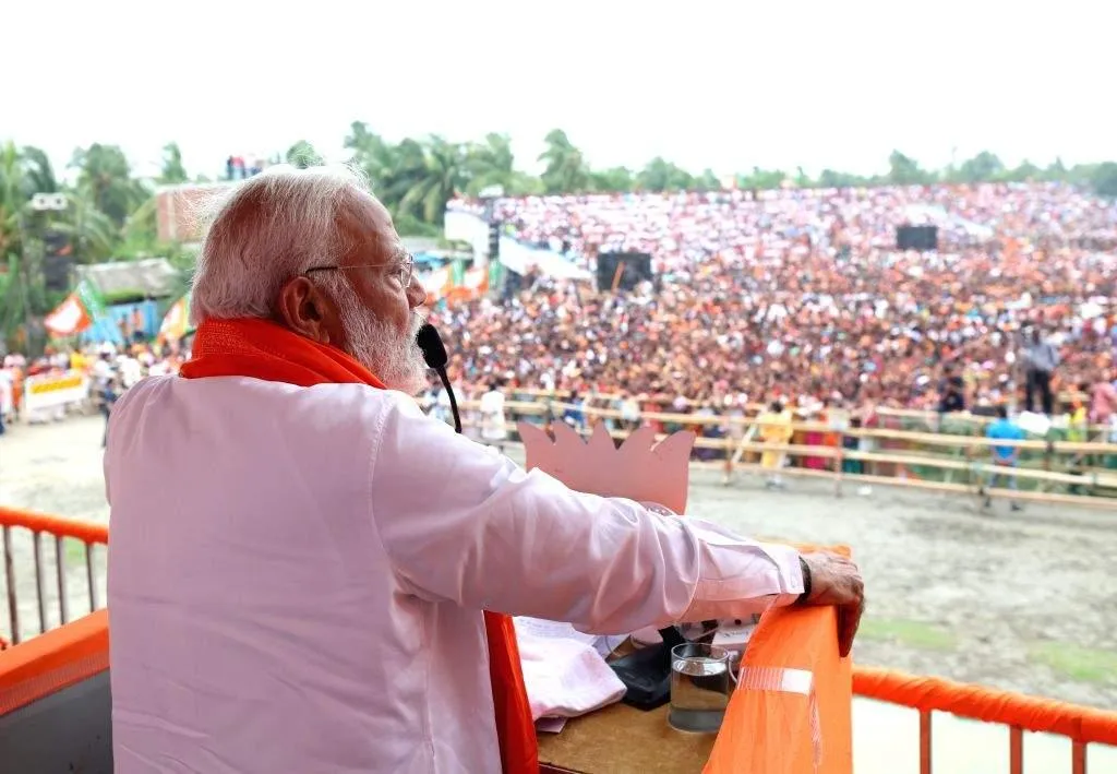 পশ্চিমবঙ্গকে পাকিস্তানের সঙ্গে যুক্ত করার ষড়যন্ত্র হয়েছিল: মোদি